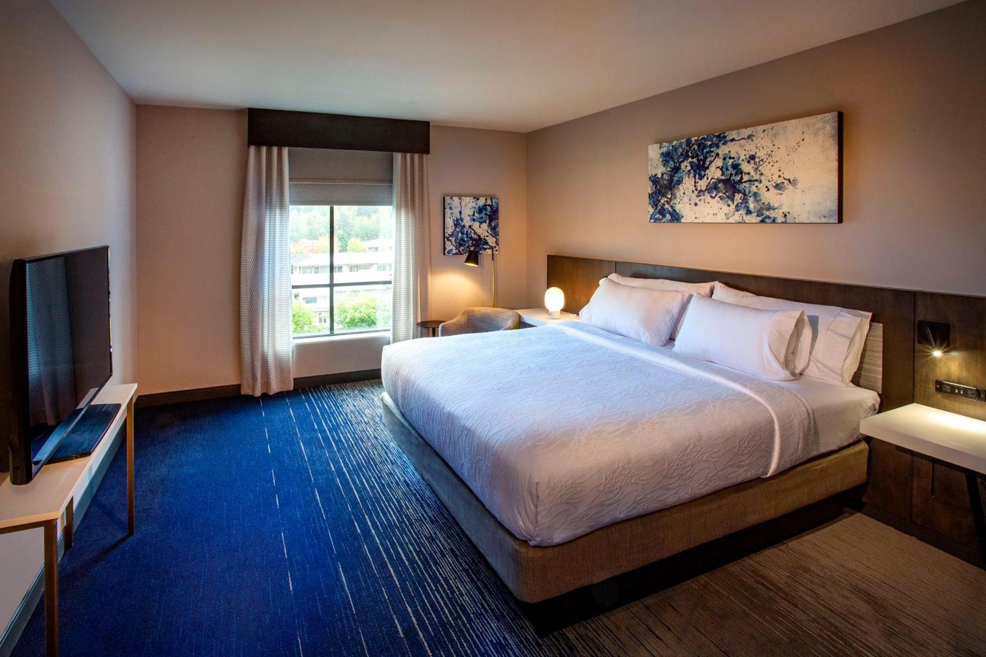 Hilton Garden Inn Redmond Wa Exterior photo