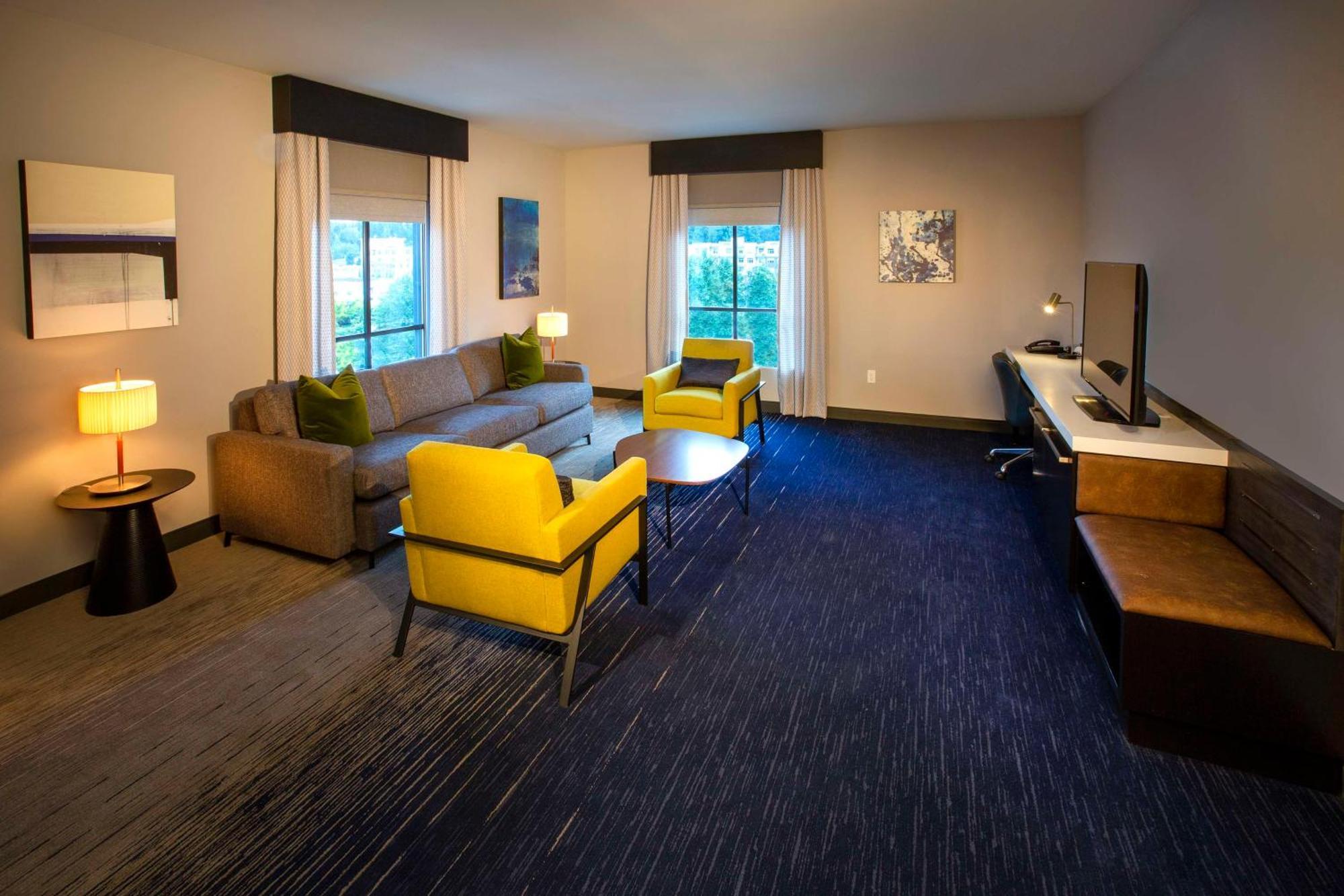 Hilton Garden Inn Redmond Wa Exterior photo