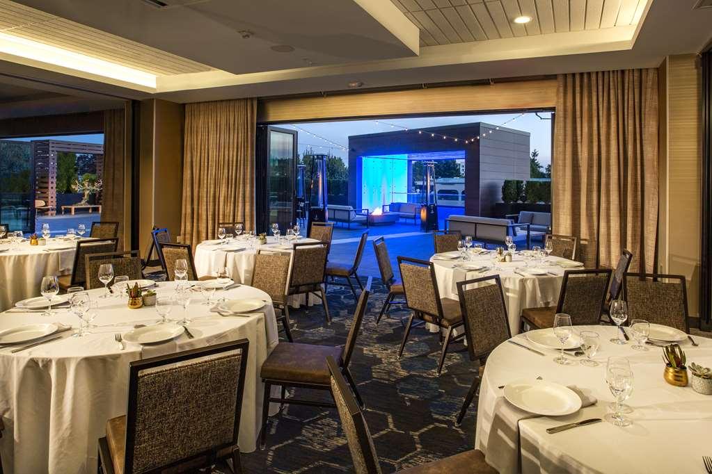 Hilton Garden Inn Redmond Wa Facilities photo